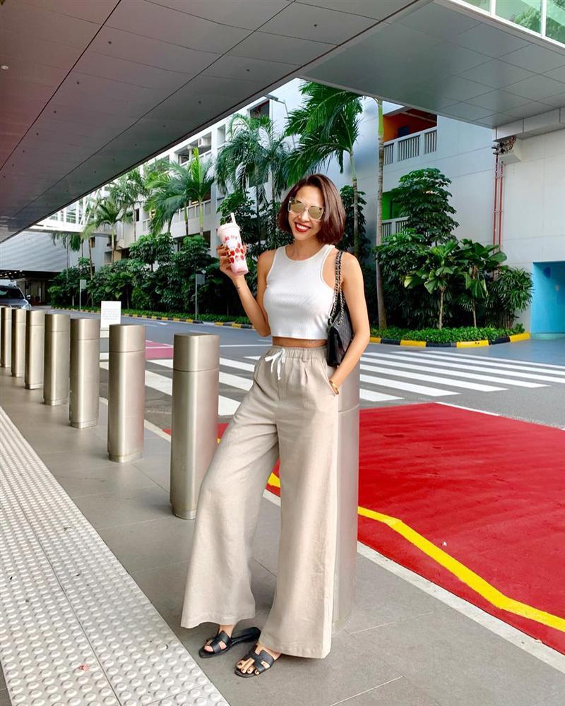 Diện crop-top xuống phố, Hồ Ngọc Hà 36 tuổi khoe vòng eo con kiến khiến nhiều mẹ bỉm sữa ghen tỵ-6