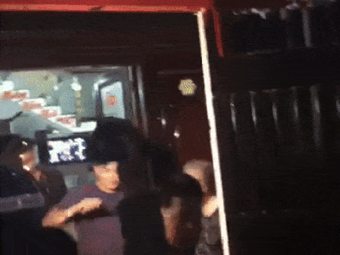 Cảnh sát xuyên đêm khám xét quán karaoke của Phúc XO-14