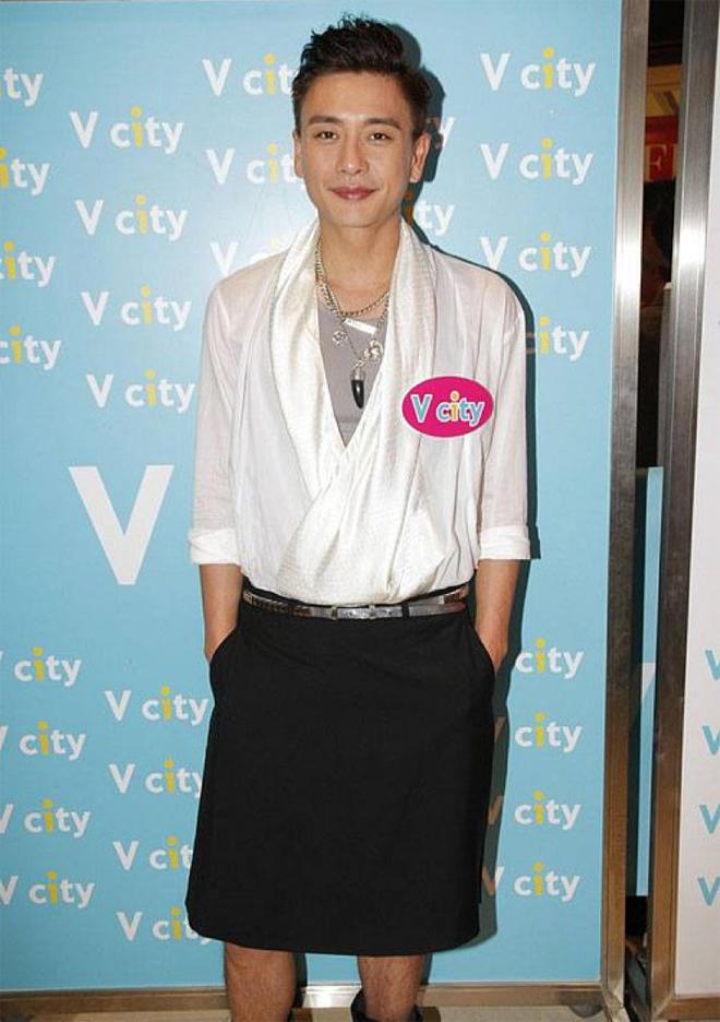 Đan Trường khiến fan bức xúc vì biến kiểu tóc bổ luống huyền thoại thành... củ hành cuốn lô-8