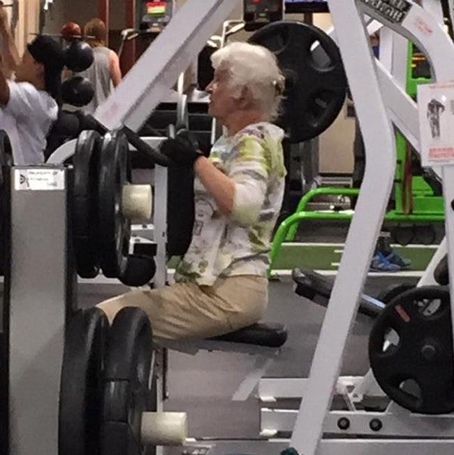 Chùm ảnh vui về thời trang (P2): 1001 tình huống bi hài ở phòng tập gym-5