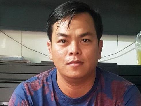 Dân bay livestream cảnh chơi ma túy tập thể trong quán karaoke-1