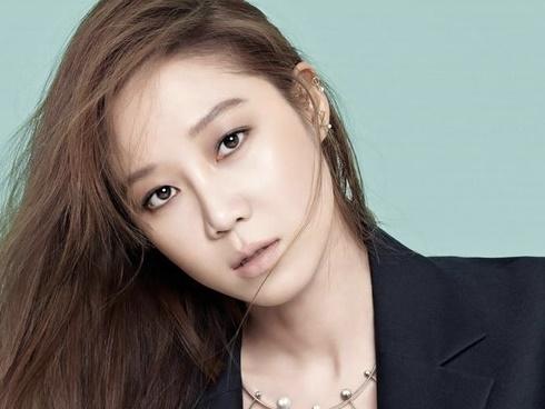 Nữ hoàng phim tình cảm hài Hàn Quốc bị điều tra thuế