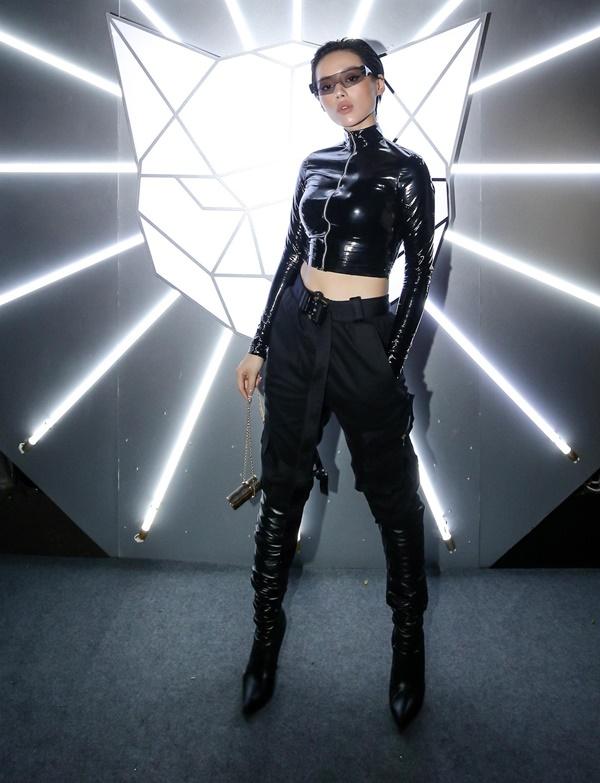 SAO MẶC ĐẸP: Trương Hồ Phương Nga tái xuất xinh tựa nữ thần - Ngọc Trinh biến hóa 3 phong cách ấn tượng-8