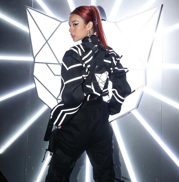 Hoa hậu Tiểu Vy, Ngọc Trinh, Lý Nhã Kỳ siêu chất còn một mình Nam Em lạc quẻ giữa dàn khách mời-9