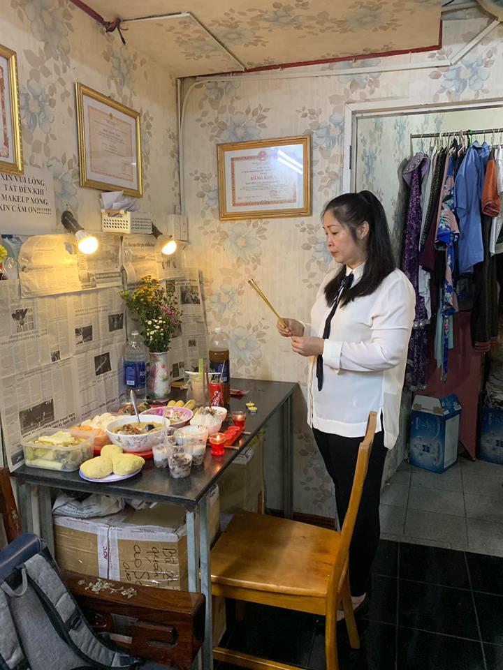 NSND Hồng Vân nghẹn ngào tiễn biệt Anh Vũ, gợi lại gần 20 năm yêu nghiệp diễn say mê của người em-4