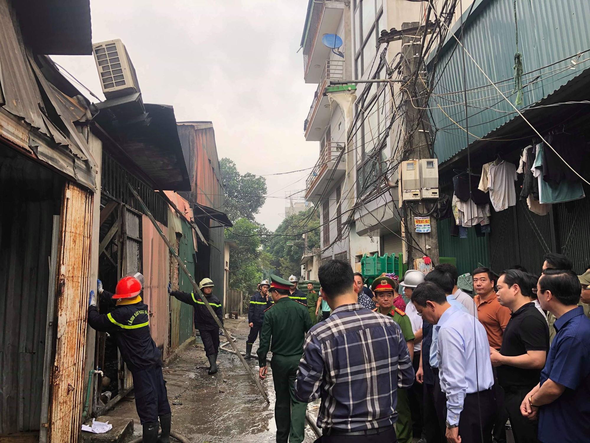 8 người chết và mất tích trong vụ hoả hoạn kinh hoàng ở Hà Nội-6