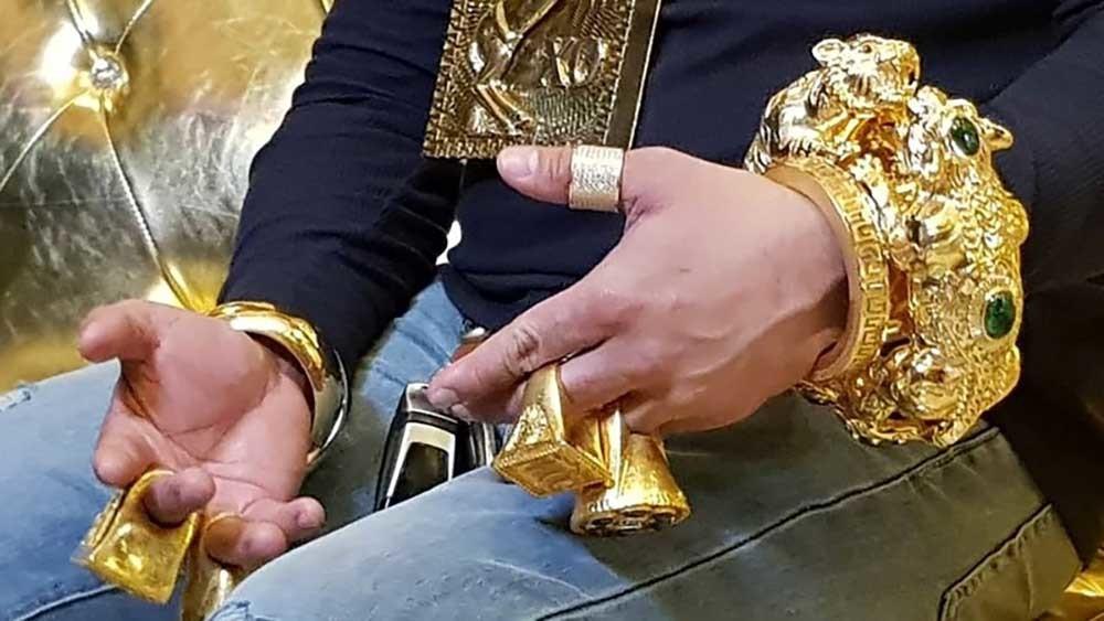 Phúc XO bị thợ kim hoàn bóc phốt, nợ tiền công chế tác cả năm trời không chịu trả-2