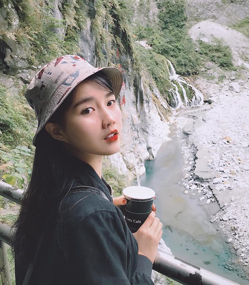 Hotgirl ngủ gật khiến fans tan chảy khi cover Anh đang ở đâu đấy anh của Hương Giang Idol-2