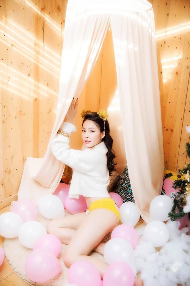 Trọn bộ ảnh bikini nóng rẫy mắt của Trâm Anh - hot girl dính nghi án lộ clip nóng 5 phút-4