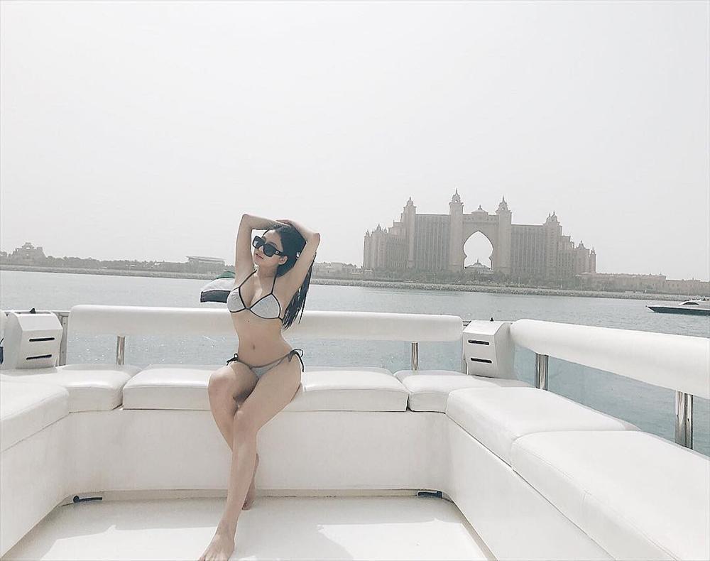 Trọn bộ ảnh bikini nóng rẫy mắt của Trâm Anh - hot girl dính nghi án lộ clip nóng 5 phút-10