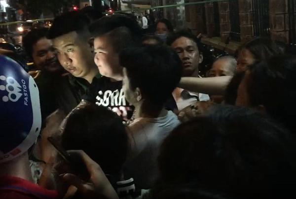 Cố nghệ sĩ Anh Vũ đã yên giấc ngàn thu nhưng câu chuyện về đám đông xấu xí làm cách nào có thể khỏa lấp?-4