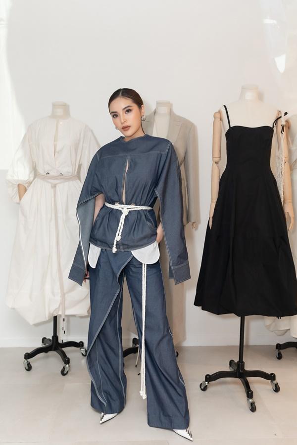 Thần tiên tỉ tỉ Đặng Thu Thảo diện đầm trắng với những đường ren xuyên thấu tinh tế-9