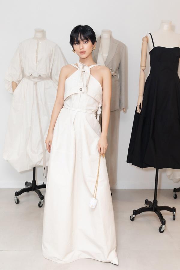 Thần tiên tỉ tỉ Đặng Thu Thảo diện đầm trắng với những đường ren xuyên thấu tinh tế-13