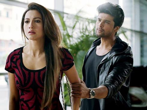 4 cặp đôi hoàng đạo YÊU NHANH nhưng cũng TAN NHANH, 'quấn nhau' đến mấy cũng có KẾT CỤC BI THẢM