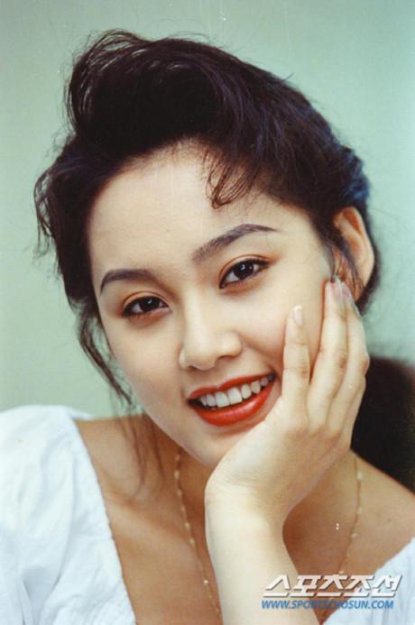 Cuộc đời cay đắng giống nhau của 2 mỹ nhân thành danh từ cuộc thi Hoa hậu Hàn Quốc 1989-2