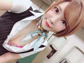 Sống sang chảnh, không thiếu tiền nhưng mỹ nữ này vẫn đóng phim 18+ Sống sang chảnh, không thiếu tiền nhưng mỹ nữ này vẫn đóng phim 18+