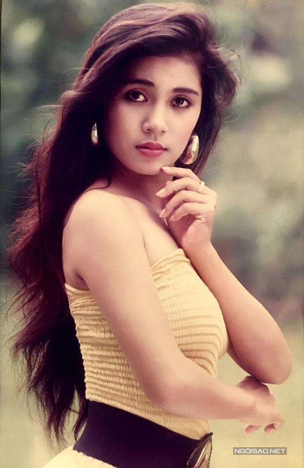 Vua ảnh lịch tiết lộ ảnh Việt Trinh thập niên 90-5