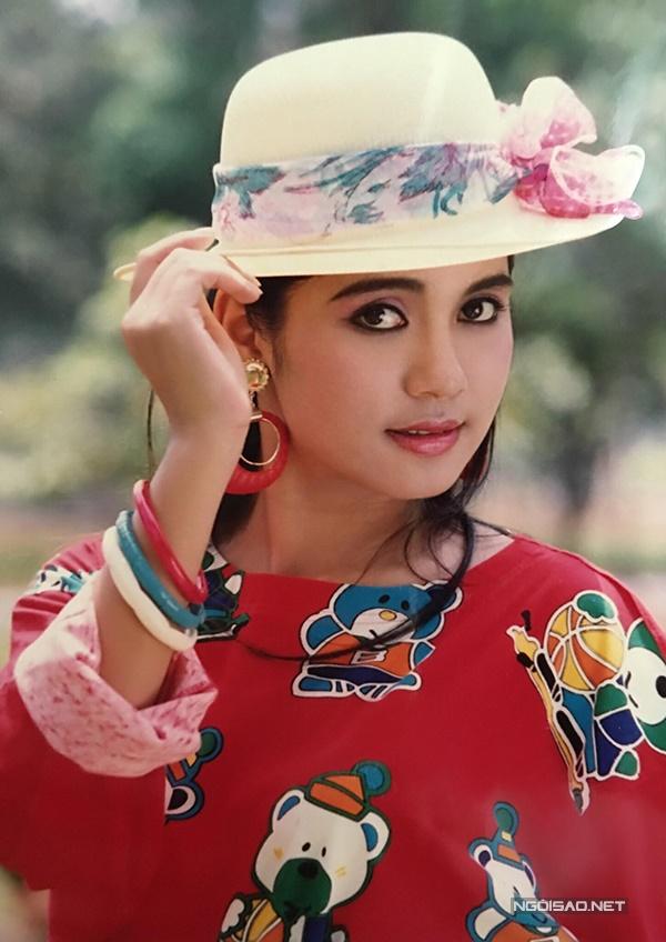 Vua ảnh lịch tiết lộ ảnh Việt Trinh thập niên 90-6