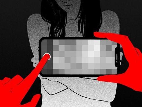 'Tôi ấm ức, sợ hãi khi bị bạn trai tung ảnh nhạy cảm lên mạng'