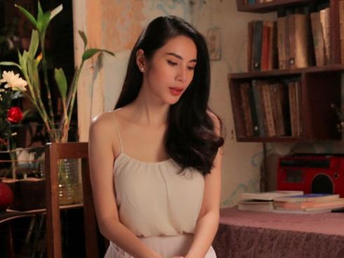 Liên tiếp đăng status ám chỉ một mình, có vẻ như hôn nhân của Thủy Tiên - Công Vinh đang khủng hoảng trục trặc-5