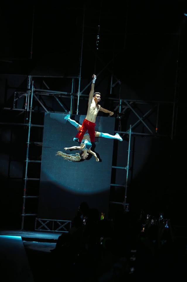 Mặc dân mạng giễu cợt Minh Hằng, dàn sao hạng A lên tiếng động viên nữ ca sĩ sau pha nhào lộn fail kinh điển-1