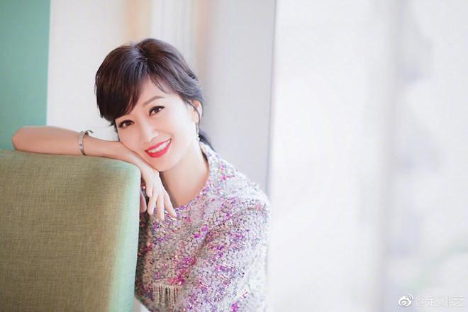 Kinh ngạc với nhan sắc của nữ thần không tuổi Triệu Nhã Chi ở tuổi 41-8