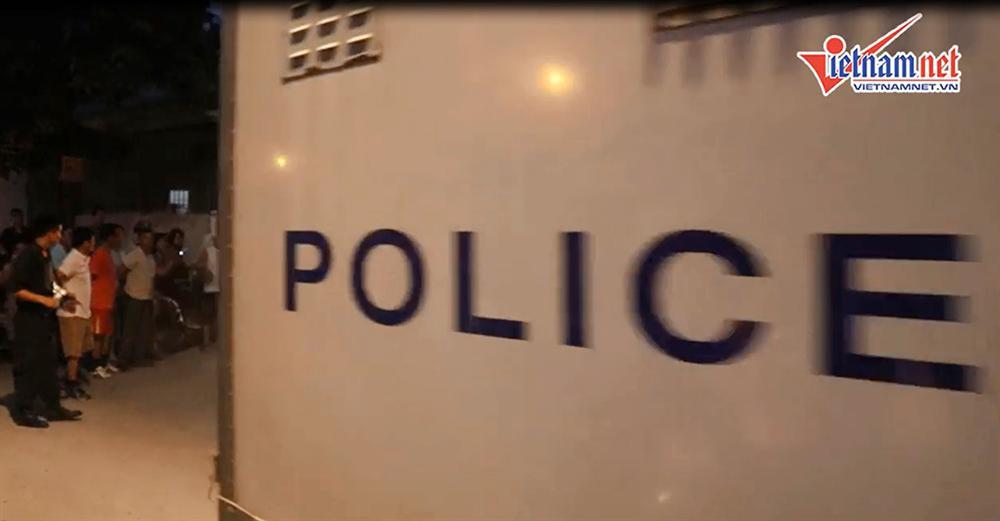 Cảnh sát bắt 4 người cùng xe tải chở 600kg ma túy ở Nghệ An-5