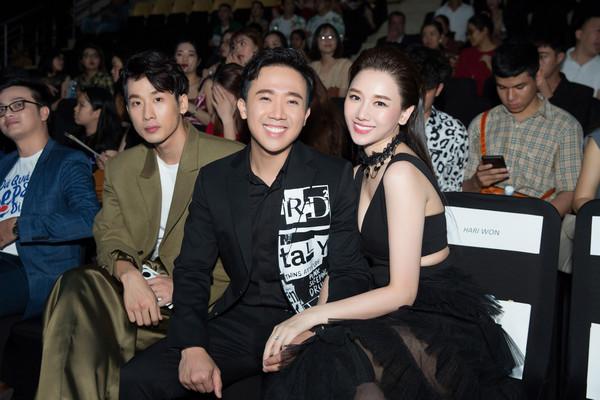 Không chỉ chăm diện đồ đôi, Trấn Thành - Hari Won bây giờ còn kẻ lông mày như thể copy - paste-1