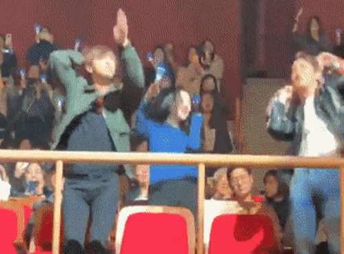 Donghae - Kyuhyun (Super Junior) trở thành cameo trong MV comeback ngập sắc hường của Yesung-6