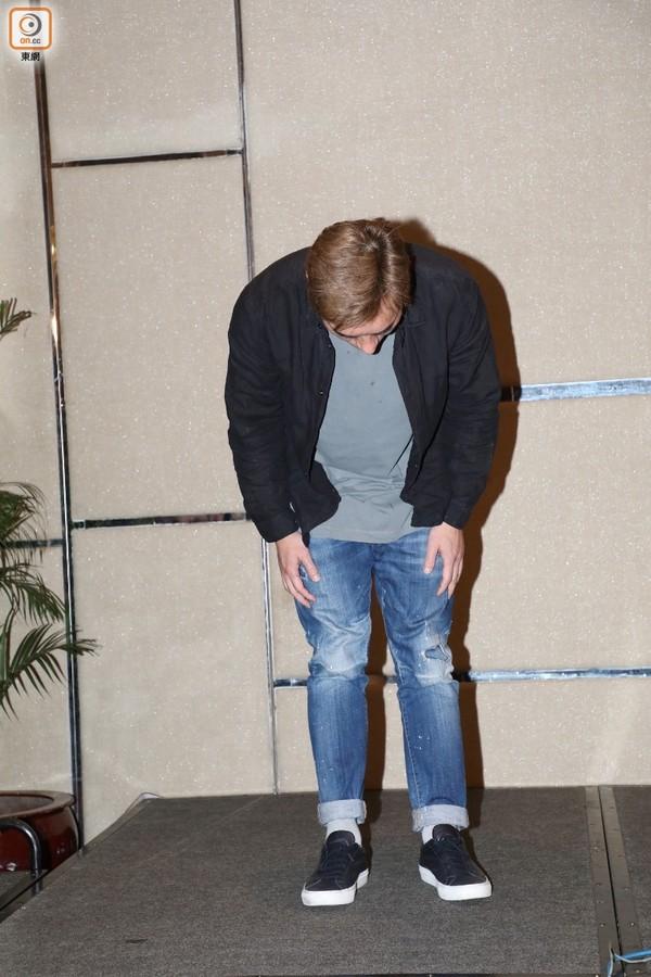 Hứa Chí An khóc lóc, cúi đầu xin lỗi vợ, thừa nhận hành vi ngoại tình với Huỳnh Tâm Dĩnh-4