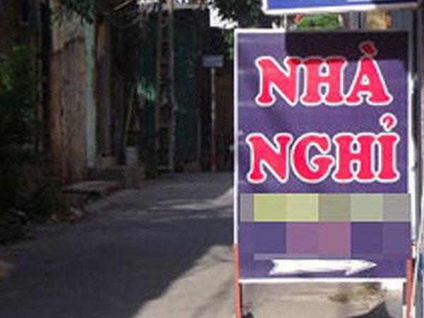 Xôn xao clip ‘bắt tại trận’ 2 giáo viên quan hệ bất chính trong nhà nghỉ-1