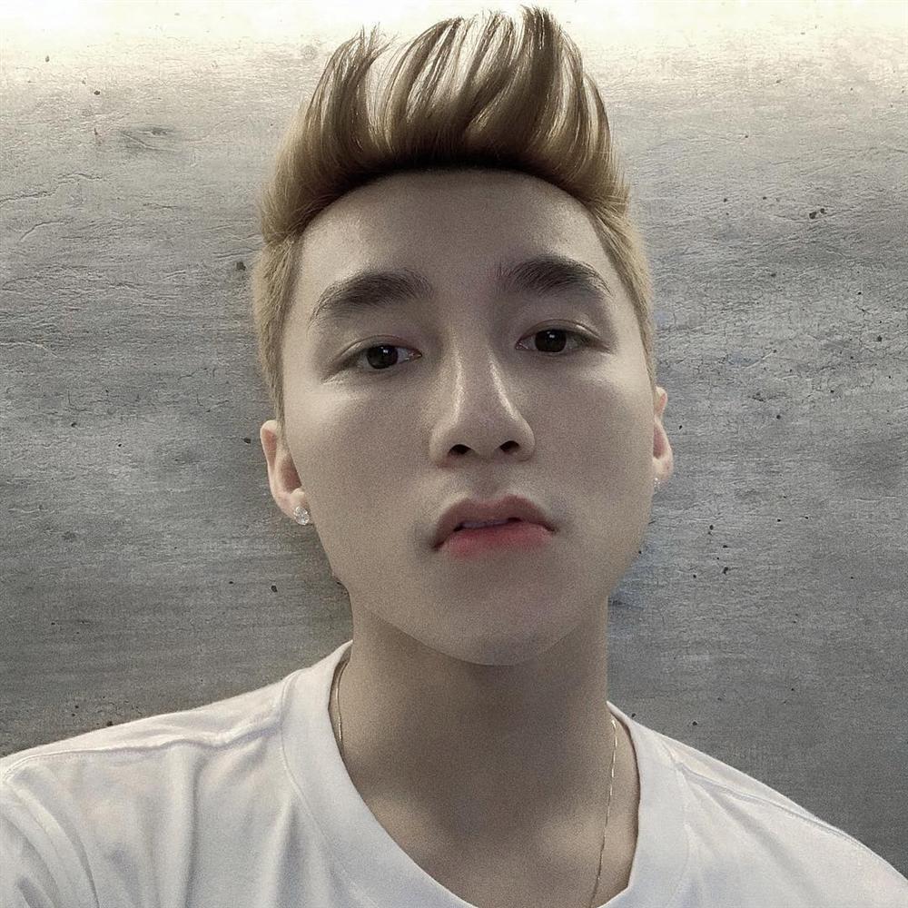 MUỐN XỈU với fan Sơn Tùng M-TP: Thẳng thừng chê thần tượng vòng 3 quá lép, đề nghị cạo lông nách kém duyên-12