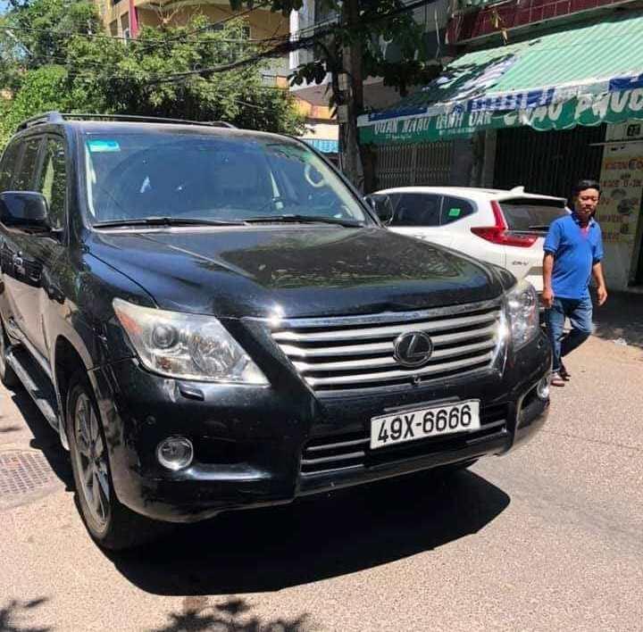 Vụ xe tứ quý 6 tông đoàn đưa tang: Nhân chứng kể chi tiết bất ngờ-2