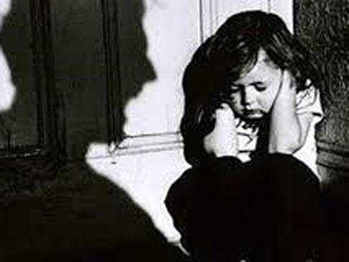 Thầy giáo thừa nhận dâm ô nhiều học sinh lớp 1 khi dạy vẽ-2