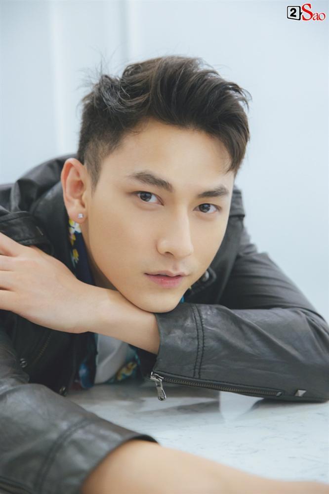 Dành cho hội MÊ TRAI ĐẸP: Bộ ảnh không photoshop chứng minh Isaac là nam thần hiếm hoi của làng giải trí Việt-7