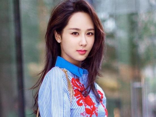 Tử vi thứ Năm ngày 18/4/2019 của 12 con giáp: Sửu dễ bị đặt điều nói xấu, Ngọ tài lộc rủng rỉnh bất ngờ