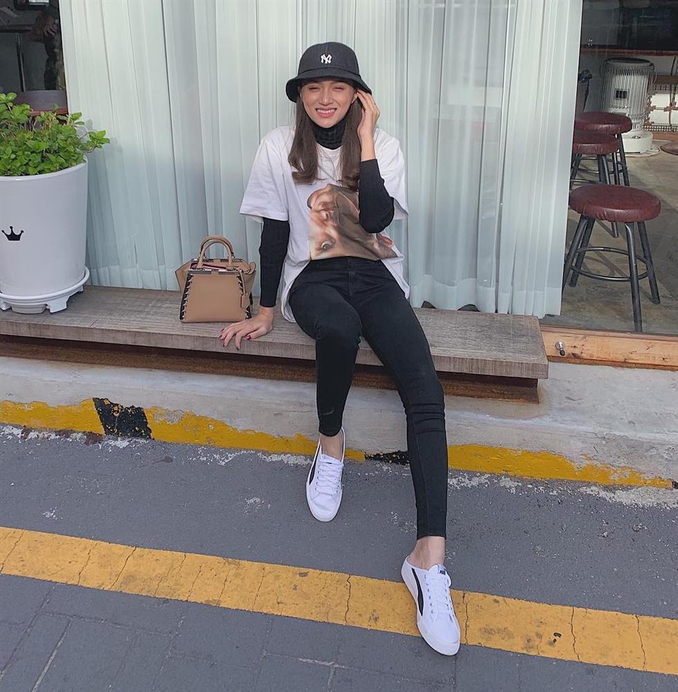 Dù chụp chính diện hay sau lưng, Thu Minh vẫn gây mê với thân hình sexy ở tuổi tứ tuần-10