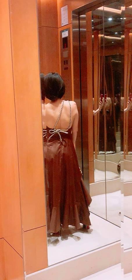 Dù chụp chính diện hay sau lưng, Thu Minh vẫn gây mê với thân hình sexy ở tuổi tứ tuần-2