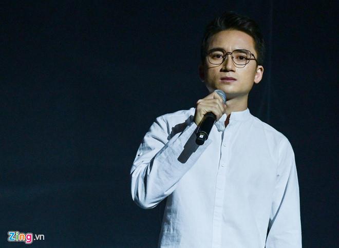 Phan Mạnh Quỳnh và bạn gái hot girl xác nhận ngày cưới-3