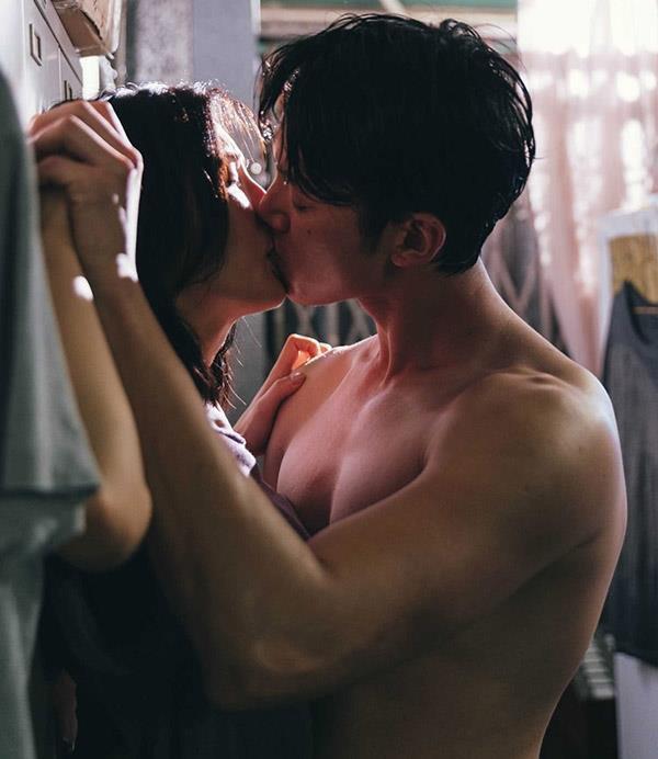 Những bộ phim 18+ đầy nghệ thuật của điện ảnh Hong Kong-6