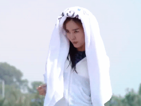 Việt Hương làm phiên bản lỗi của Bảo Anh, bị Trường Giang chê-1