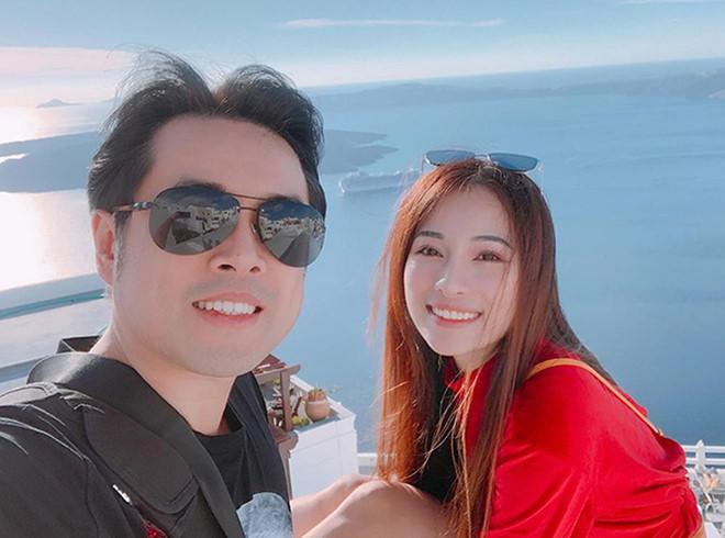 Dương Khắc Linh và bạn gái kém 13 tuổi thoải mái tình tứ trên MXH-4