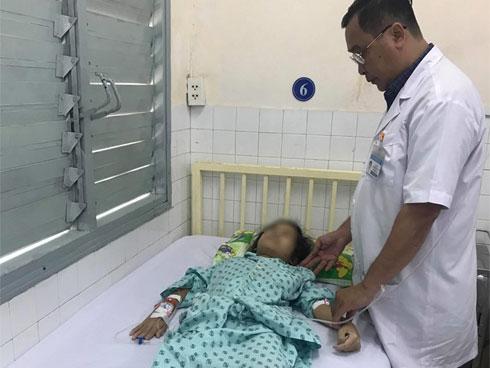 Mắc ung thư khi mang bầu, mẹ trẻ sụt 20kg, ngủ ngồi suốt 4 tháng để con được chào đời-6