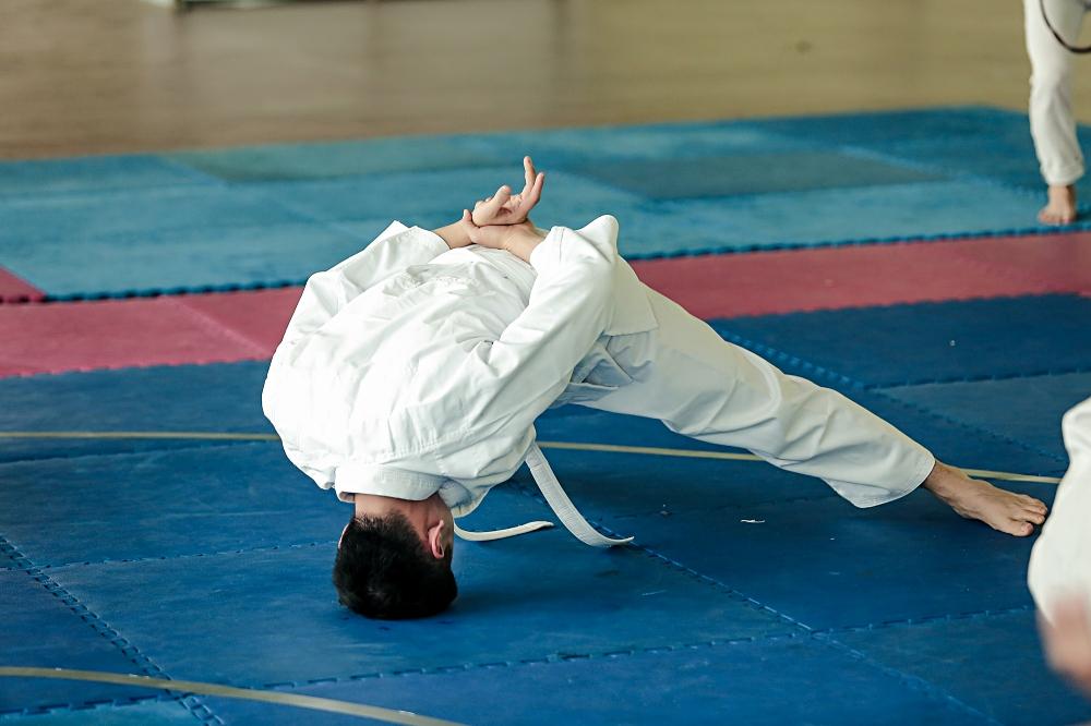 Isaac chăm chỉ tập võ để bảo vệ người yêu?-5