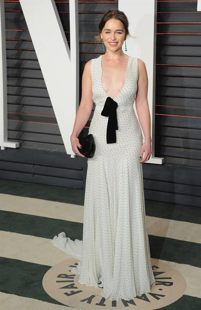 Soi tủ đồ của Emilia Clarke - sao nữ nổi bật nhất Game of Thrones-10
