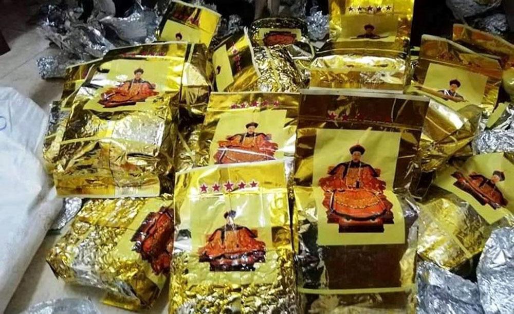 Cả đoàn xe cảnh sát giao thông chở tang vật gần tấn ma túy ở Nghệ An-7