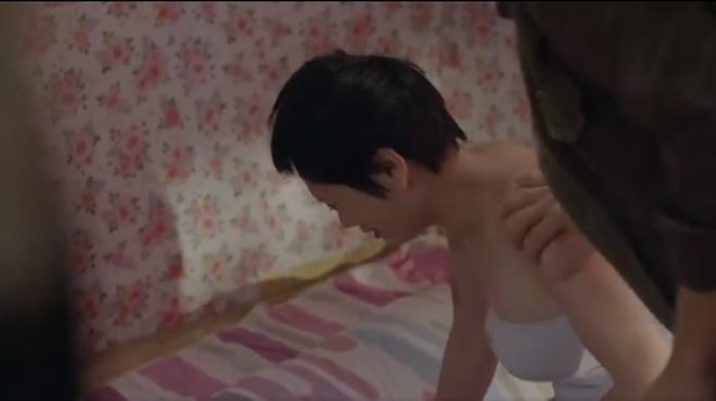 Em gái Công Lý bị cưỡng bức tập thể gây sốc trong phim giờ vàng-1