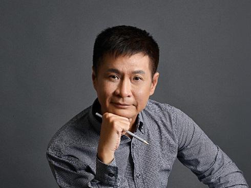 Đạo diễn Lê Hoàng: Tôi vừa mừng vừa lo khi thấy Bùi Tiến Dũng người đầy hàng hiệu-5
