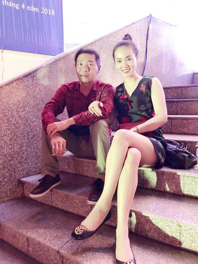 Không phải soái ca cực phẩm nhưng thật bất ngờ khi nửa kia của các danh hài Việt lại toàn những nhan sắc mỹ miều-14