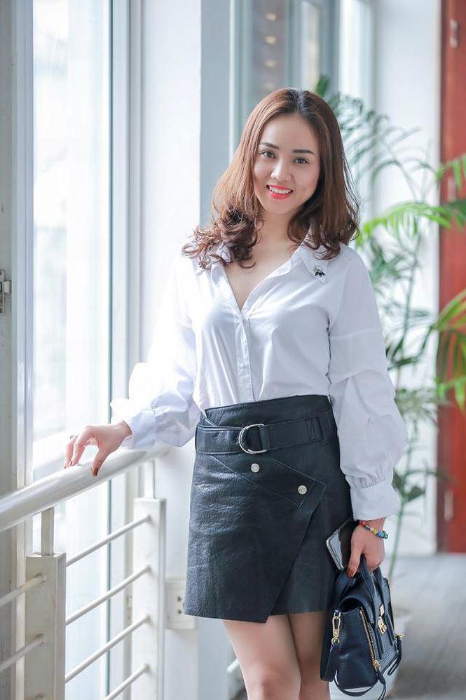 Không phải soái ca cực phẩm nhưng thật bất ngờ khi nửa kia của các danh hài Việt lại toàn những nhan sắc mỹ miều-16